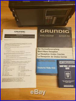 GRUNDIG Satellit 700 FM/AM/SWithMWithLW Radio With Original Cord & Documentation