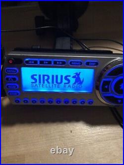 Sirius ST-2 Receiver bundle with mount, antennae and 12v power supply working